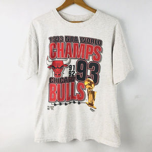 CHICAGO BULLS 1993 NBA WORLD CHAMPIONS LARGE TEE